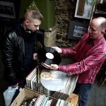 10.04.2016 Kielce. Giełda płyt winylowych. / Jarosław Kubalski / Radio Kielce