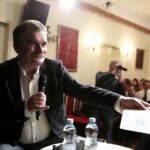 12.04.2016 Kielce. Prezydent Wojciech Lubawski spotkał się z uczniami szkół średnich w Domu Środowisk Twórczych. / Jarosław Kubalski / Radio Kielce