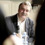 12.04.2016 Kielce. Prezydent Wojciech Lubawski spotkał się z uczniami szkół średnich w Domu Środowisk Twórczych. / Jarosław Kubalski / Radio Kielce