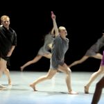 16.04.2016 Kielce. Kielecki Teatr Tańca. Spektakl pt. WIBRACJE. 16. Festiwal Tańca. / Jarosław Kubalski / Radio Kielce