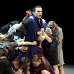 16.04.2016 Kielce. Kielecki Teatr Tańca. Spektakl pt. WIBRACJE. 16. Festiwal Tańca. / Jarosław Kubalski / Radio Kielce