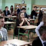 18.04.2016 Kielce. Egzamin gimnazjalny w gimnazjum nr 10 im. 1 Dywizji Pancernej. / Jarosław Kubalski / Radio Kielce