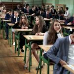 18.04.2016 Kielce. Egzamin gimnazjalny w gimnazjum nr 10 im. 1 Dywizji Pancernej. / Jarosław Kubalski / Radio Kielce