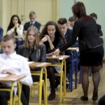 18.04.2016 Kielce. Egzamin gimnazjalny w gimnazjum nr 10 im. 1 Dywizji Pancernej. / Jarosław Kubalski / Radio Kielce