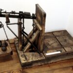 19.04.2016 Kielce. Wystawa w Dworku Laszczyków Uwaga waga. Wagi i miary w dawnej Polsce. / Jarosław Kubalski / Radio Kielce