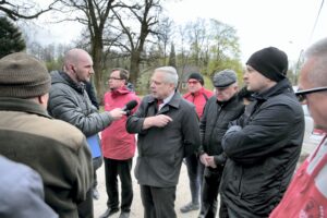 20.04.2016 Kielce. Program Interwencja. Kontrowersje wokół przebudowy ulicy Witosa. / Jarosław Kubalski / Radio Kielce