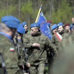 22.04.2016 Dyminy. Uroczystości pod pomnikiem pomordowanych mieszkańców przez Niemców w czasie II wojny światowej. / Jarosław Kubalski / Radio Kielce