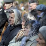 22.04.2016 Dyminy. Uroczystości pod pomnikiem pomordowanych mieszkańców przez Niemców w czasie II wojny światowej. / Jarosław Kubalski / Radio Kielce