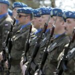 22.04.2016 Dyminy. Uroczystości pod pomnikiem pomordowanych mieszkańców przez Niemców w czasie II wojny światowej. / Jarosław Kubalski / Radio Kielce