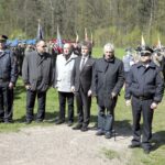 22.04.2016 Dyminy. Uroczystości pod pomnikiem pomordowanych mieszkańców przez Niemców w czasie II wojny światowej. / Jarosław Kubalski / Radio Kielce