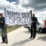 22.04.2016 Micigózd. Mieszkańcy protestują przeciwko budowie spalarni odpadów. / Jarosław Kubalski / Radio Kielce