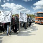 22.04.2016 Micigózd. Mieszkańcy protestują przeciwko budowie spalarni odpadów. / Jarosław Kubalski / Radio Kielce