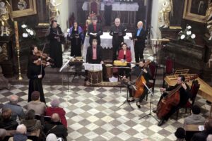 24.04.2016 Kielce. Karczówka. Klasztor. Międzynarodowy Festiwal Muzyki Organowej i Sakralnej „Anima Mundi”. Koncert zespołu „Scepus Baroque” w kościele św. Karola Boromeusza. / Jarosław Kubalski / Radio Kielce