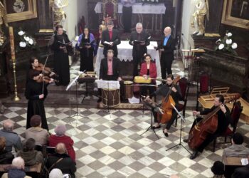 24.04.2016 Kielce. Karczówka. Klasztor.  Międzynarodowy Festiwal Muzyki Organowej i Sakralnej „Anima Mundi”. Koncert zespołu „Scepus Baroque” w kościele św. Karola Boromeusza. / Jarosław Kubalski / Radio Kielce