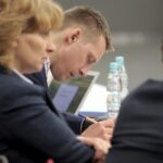 26.04.2016 Kielce. Eksperci z Komisji Europejskiej, Banku Światowego i przedstawiciele Ministerstwa Rozwoju spotkali się w Targach Kielce w celu omówienia wspierania regionów słabo rozwijających się. / Jarosław Kubalski / Radio Kielce