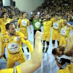 27.04.2016 Kielce. Mecz Ligi Mistrzów Vive Tauron Kielce - SG Flensburg Handewitt. Piłkarze Vive cieszą się ze zwycięstwa. / Jarosław Kubalski / Radio Kielce