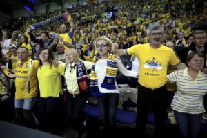 27.04.2016 Kielce. Mecz Ligi Mistrzów Vive Tauron Kielce - SG Flensburg Handewitt. Kibice. / Jarosław Kubalski / Radio Kielce