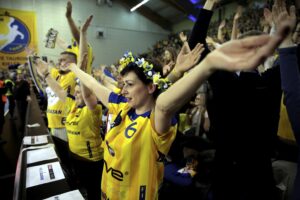 27.04.2016 Kielce. Mecz Ligi Mistrzów Vive Tauron Kielce - SG Flensburg Handewitt. Kibice. / Jarosław Kubalski / Radio Kielce