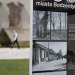 28.04.2016 Kielce. Prezentacja nowego portalu historycznego w Muzeum Narodowym. Towarzyszyła mu wystawa 660 lat miasta Bodzentyna. / Jarosław Kubalski / Radio Kielce