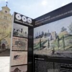 28.04.2016 Kielce. Prezentacja nowego portalu historycznego w Muzeum Narodowym. Towarzyszyła mu wystawa 660 lat miasta Bodzentyna. / Jarosław Kubalski / Radio Kielce