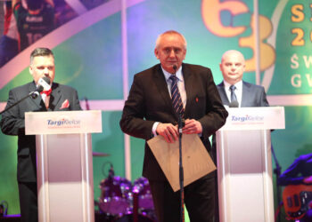 6.2.2015 Kielce. Świętokrzyskie Gwiazdy Sportu 2014.  WYRÓŻNIENIE AMBASADOR REGIONU ŚWIĘTOKRZYSKIEGO - Mirosław Malinowski - Prezes Świętokrzyskiego Związku Piłki Nożnej i członek Zarządu Polskiego Związku Piłki Nożne. Członek komisji Hat – Trick UEFA. / Wojciech Habdas / Radio Kielce