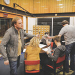 17.12.2015 Kielce. Słuchowisko poświęcone Stefanowi Karskiemu założycielowi Teatru Lalki i Aktora "Kubuś" powstaje w naszej rozgłośni. Tekst jest oparty na motywach z jego życia i twórczości. Głównym wątkiem są wydarzenia z przełomu lat 50. i 60., kiedy Stefan Karski założył objazdowy teatr lalek, który następnie został upaństwowiony. Historia kończy się w latach 70. / Wojciech Habdas / Radio Kielce