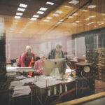 17.12.2015 Kielce. Słuchowisko poświęcone Stefanowi Karskiemu założycielowi Teatru Lalki i Aktora "Kubuś" powstaje w naszej rozgłośni. Tekst jest oparty na motywach z jego życia i twórczości. Głównym wątkiem są wydarzenia z przełomu lat 50. i 60., kiedy Stefan Karski założył objazdowy teatr lalek, który następnie został upaństwowiony. Historia kończy się w latach 70. / Wojciech Habdas / Radio Kielce