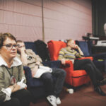 17.12.2015 Kielce. Słuchowisko poświęcone Stefanowi Karskiemu założycielowi Teatru Lalki i Aktora "Kubuś" powstaje w naszej rozgłośni. Tekst jest oparty na motywach z jego życia i twórczości. Głównym wątkiem są wydarzenia z przełomu lat 50. i 60., kiedy Stefan Karski założył objazdowy teatr lalek, który następnie został upaństwowiony. Historia kończy się w latach 70. / Wojciech Habdas / Radio Kielce