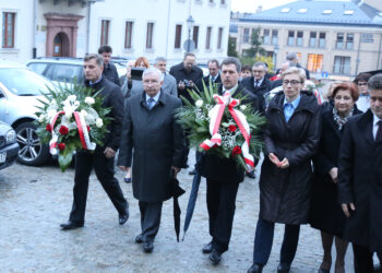 09.04.2016 Kielce. Katedra. Obchody 6 rocznicy katastrofy smoleńskiej. / Stanisław Blinstrub / Radio Kielce