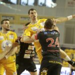 16.04.2016. Vive Tauron Kielce - MMTS Kwidzyn. Michał Jurecki i Krzysztof Lijewski / Jarosław Kubalski / Radio Kielce