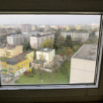 13.4.2016 Kielce. Interwencja Radia Kielce w sprawie wandali niszczących klatki schodowe na KSMie, m.in. w bloku przy Karłowicza 13. / Wojciech Habdas / Radio Kielce