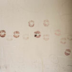 13.4.2016 Kielce. Interwencja Radia Kielce w sprawie wandali niszczących klatki schodowe na KSMie, m.in. w bloku przy Karłowicza 13. / Wojciech Habdas / Radio Kielce