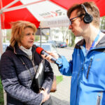 13.4.2016 Kielce. Interwencja Radia Kielce w sprawie wandali niszczących klatki schodowe na KSMie, m.in. w bloku przy Karłowicza 13. O godzinie 12.10 spotkaliśmy się z mieszkańcami, oraz administracją spółdzielni. / Wojciech Habdas / Radio Kielce