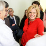 14.4.2016 Kielce. Unijny komisarz ds Polityki Regionalnej Corina Cretu odwiedziła Świętokrzyskie Centrum Onkologii. / Wojciech Habdas / Radio Kielce