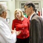 14.4.2016 Kielce. Unijny komisarz ds Polityki Regionalnej Corina Cretu odwiedziła Świętokrzyskie Centrum Onkologii. / Wojciech Habdas / Radio Kielce