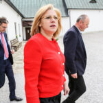 14.4.2016 Kielce. Unijny komisarz ds Polityki Regionalnej Corina Cretu odwiedziła także Ojców Pallotynów na Karczówce. / Wojciech Habdas / Radio Kielce