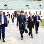 14.4.2016 Kielce. Unijny komisarz ds Polityki Regionalnej Corina Cretu odwiedziła także Ojców Pallotynów na Karczówce. / Wojciech Habdas / Radio Kielce