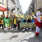 21.04.2016 „Marszem żonkili” rozpoczęła się w województwie świętokrzyskim społeczna kampania „Pola Nadziei”. / Wojciech Habdas / Radio Kielce