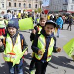 21.04.2016 „Marszem żonkili” rozpoczęła się w województwie świętokrzyskim społeczna kampania „Pola Nadziei”. / Wojciech Habdas / Radio Kielce