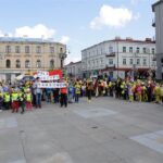 21.04.2016 „Marszem żonkili” rozpoczęła się w województwie świętokrzyskim społeczna kampania „Pola Nadziei”. / Wojciech Habdas / Radio Kielce