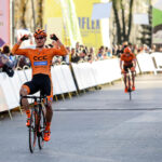 21.4.2016 Skarżysko-Kamienna. Wyścig Szlakiem Walk Majora “Hubala”. Zwycięzca wyścigu. / Wojciech Habdas / Radio Kielce