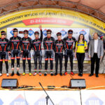 22.4.2016 Tomaszów Mazowiecki. Prezentacja kolarzy. / Wojciech Habdas / Radio Kielce