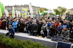 22.4.2016 Tomaszów Mazowiecki. Eryk Latoń z ekipy CCC Sprandi Polkowice został nowym liderem XI Międzynarodowego Wyścigu Kolarskiego "Szlakiem walk majora Hubala". / Wojciech Habdas / Radio Kielce