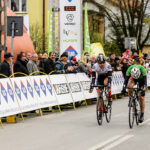 24.4.2016 Końskie. Wyścig Szlakiem Walk Majora Hubala - dzień czwarty. Trzecie okrążenie. / Wojciech Habdas / Radio Kielce
