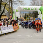 24.4.2016 Końskie. Wyścig Szlakiem Walk Majora Hubala - dzień czwarty. Trzecie okrążenie. / Wojciech Habdas / Radio Kielce
