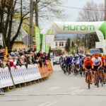 24.4.2016 Końskie. Wyścig Szlakiem Walk Majora Hubala - dzień czwarty. Trzecie okrążenie. / Wojciech Habdas / Radio Kielce