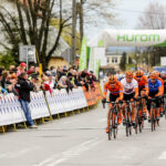 24.4.2016 Końskie. Wyścig Szlakiem Walk Majora Hubala - dzień czwarty. Trzecie okrążenie. / Wojciech Habdas / Radio Kielce