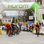 24.4.2016 Końskie. Wyścig Szlakiem Walk Majora Hubala - dzień czwarty. Finał wyścigu. / Krzysztof Żołądek / Radio Kielce