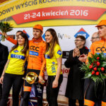 24.4.2016 Wincentów. Wyścig Szlakiem Walk Majora Hubala - dzień czwarty. Dekoracja zwycięzców. / Wojciech Habdas / Radio Kielce