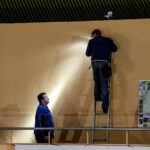 28.4.2016 Kielce. Na dworcu PKS zamontowano oświetlenie kopuły. / Wojciech Habdas / Radio Kielce